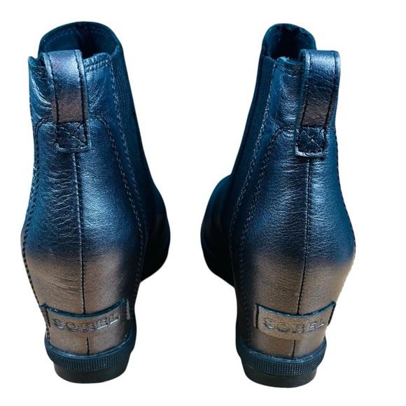 EUC Sorel Joan of Arctic Women’s 6.5 Black Wedge Bootie w/Silver Metallic heel - Picture 9 of 13